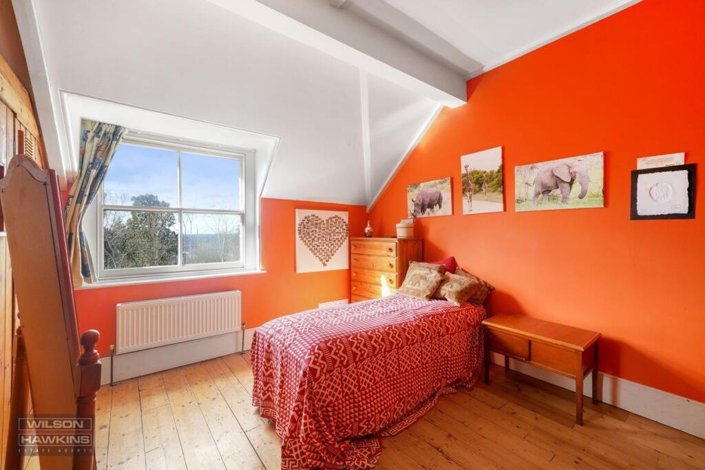 Holm Oak, Mount Park Avenue - V1z4I84UhAw27SS51phh