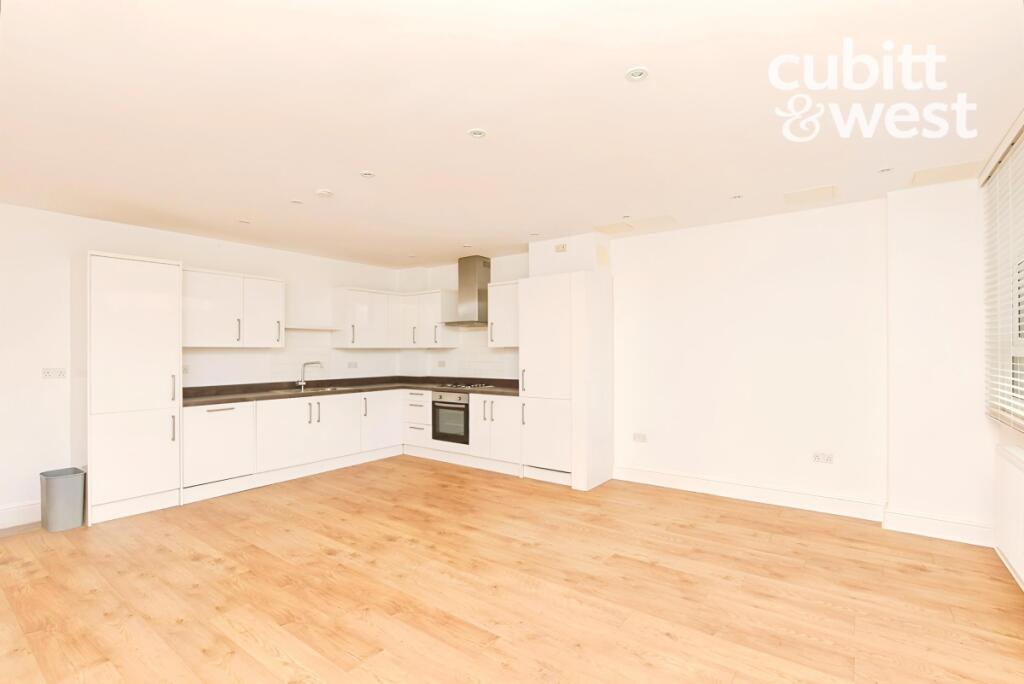 Lounge/Kitchen