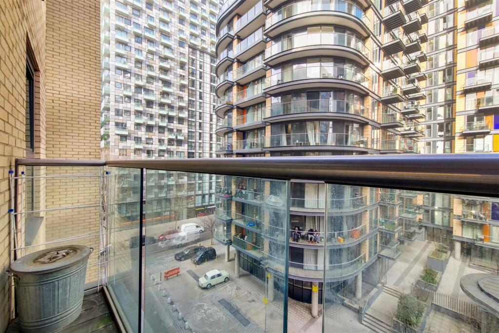3_Balcony-0.jpg