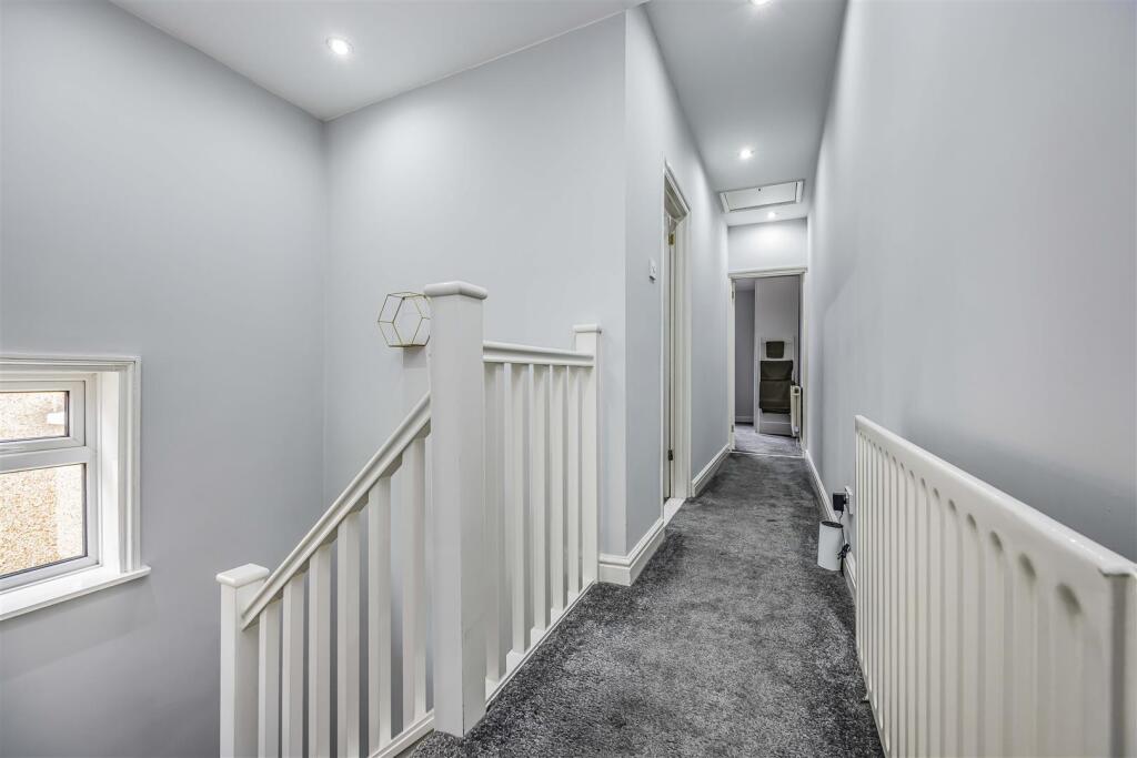 62 Pitcroft Road, Portsmouth-Small-PorticoMarketin