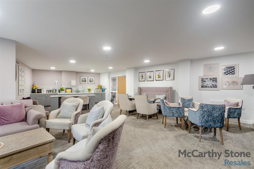 8668913-interior03.jpg