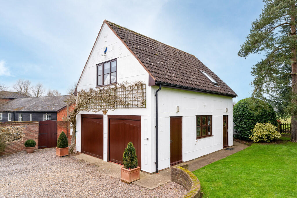 Maltings Farmhous...