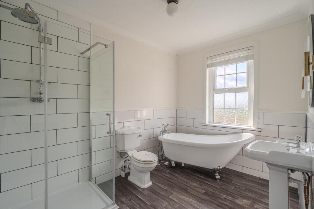 120 Sunnybank Rd-10.jpg