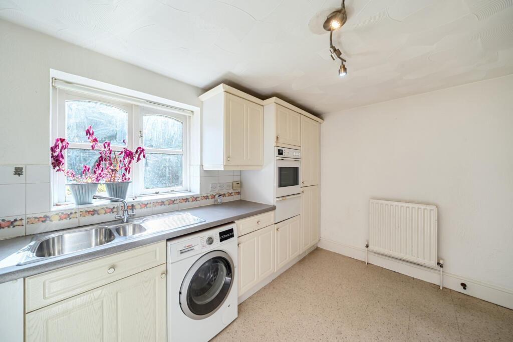 1350815-12-68c002...