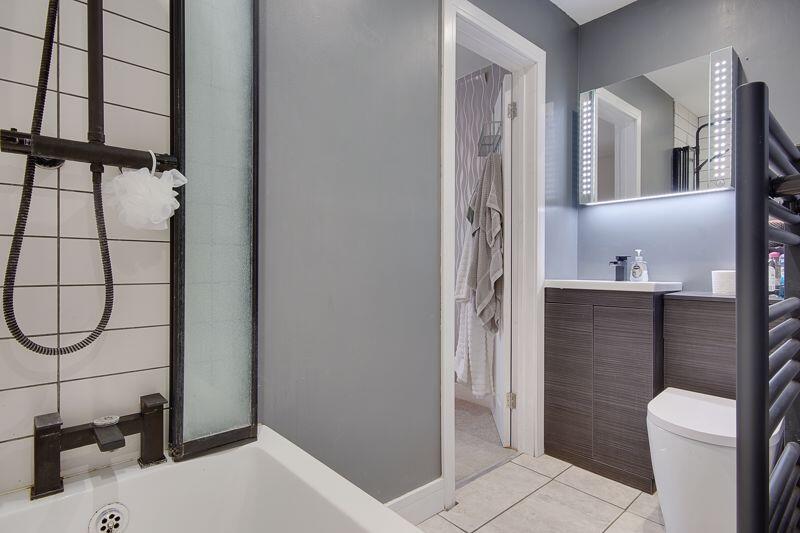 Bedroom One En-Suite