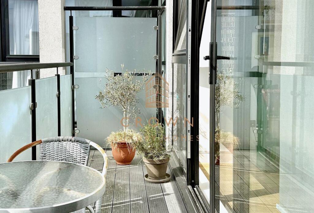 706 High Road, 1012 (9).jpg