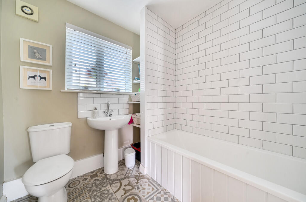 1334866-8-6894741...