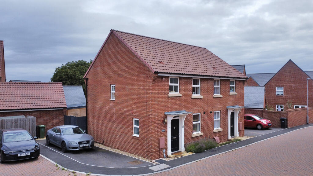 dji_fly_20250715_122032_217_1752671625512_photo_op