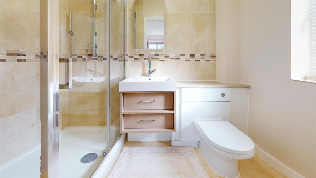 Bathroom (3).jpg