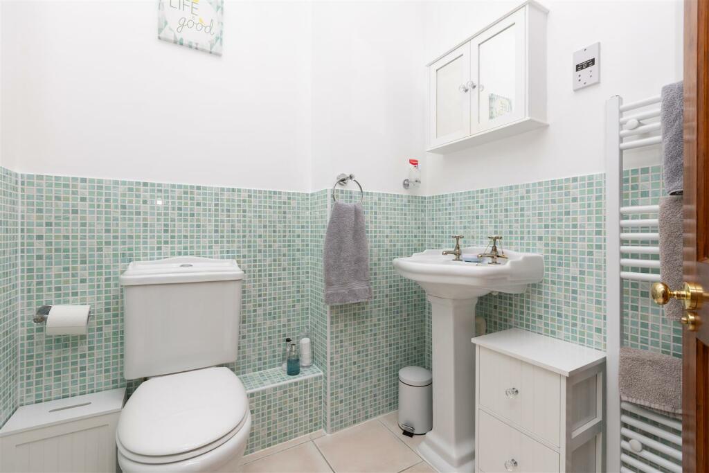 Bedroom 1 En-suite