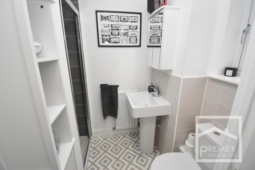 Ensuite shower room
