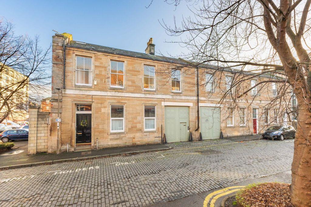 30/7 Elbe Street, The Glasshouse, Edinburgh, EH6 7HW