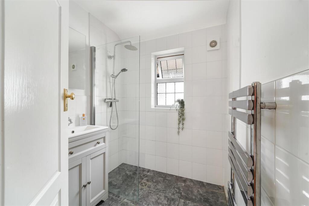 PORTWAY CRESCENT (11).jpg