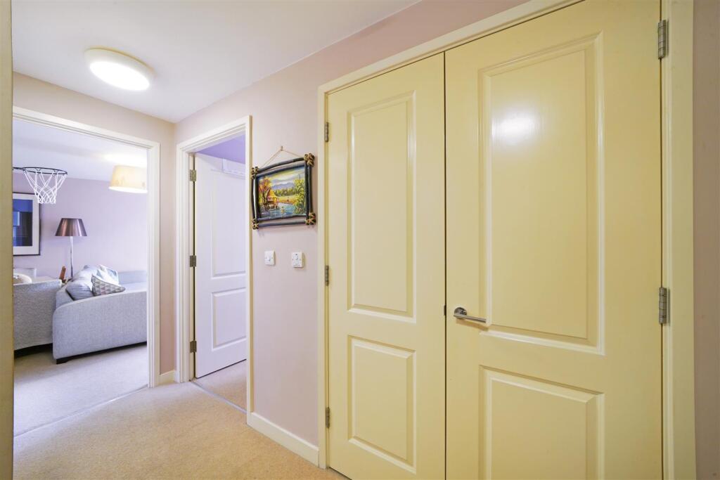 Flat 26, Ebony Court - PVUIpVbum02KKLxfDQ6o.jpg
