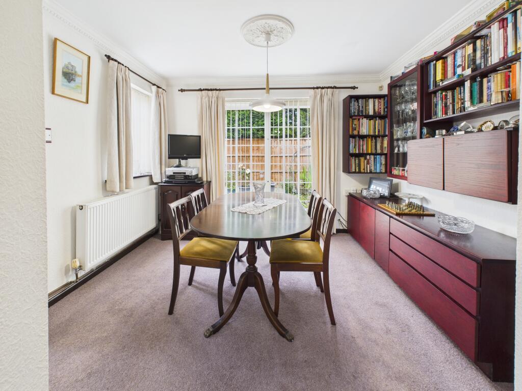 CAM05508G0-PR0108-STILL005