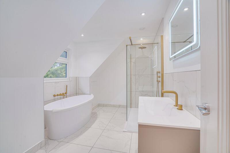 Family bathroom,