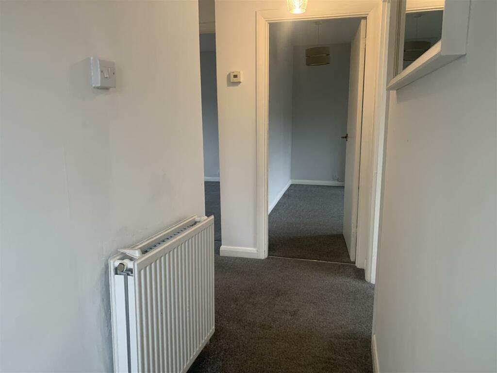 hallway2.jpg
