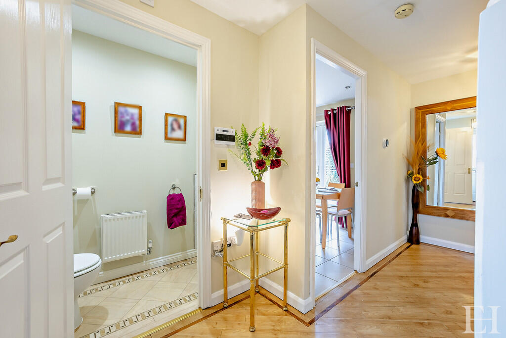 8639596-interior0...