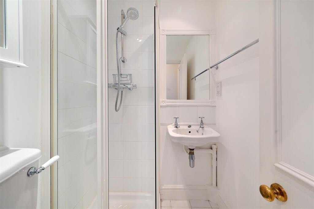 14-Ennismore-Gardens-Mews (17).JPG