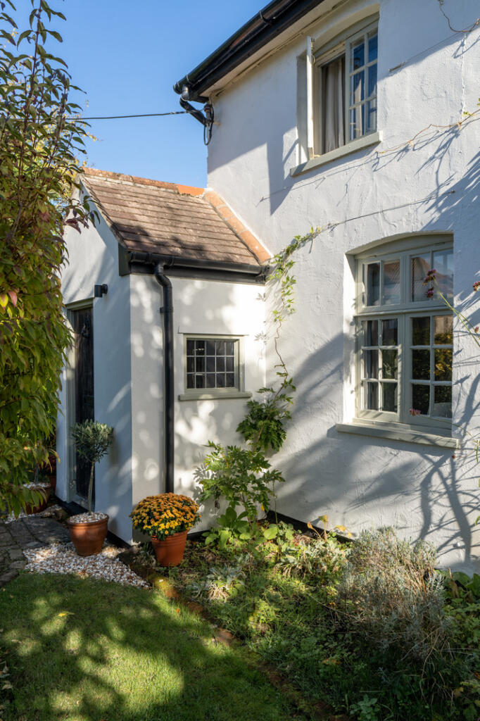 239319 - HeathCottage_HighRes-47.jpg