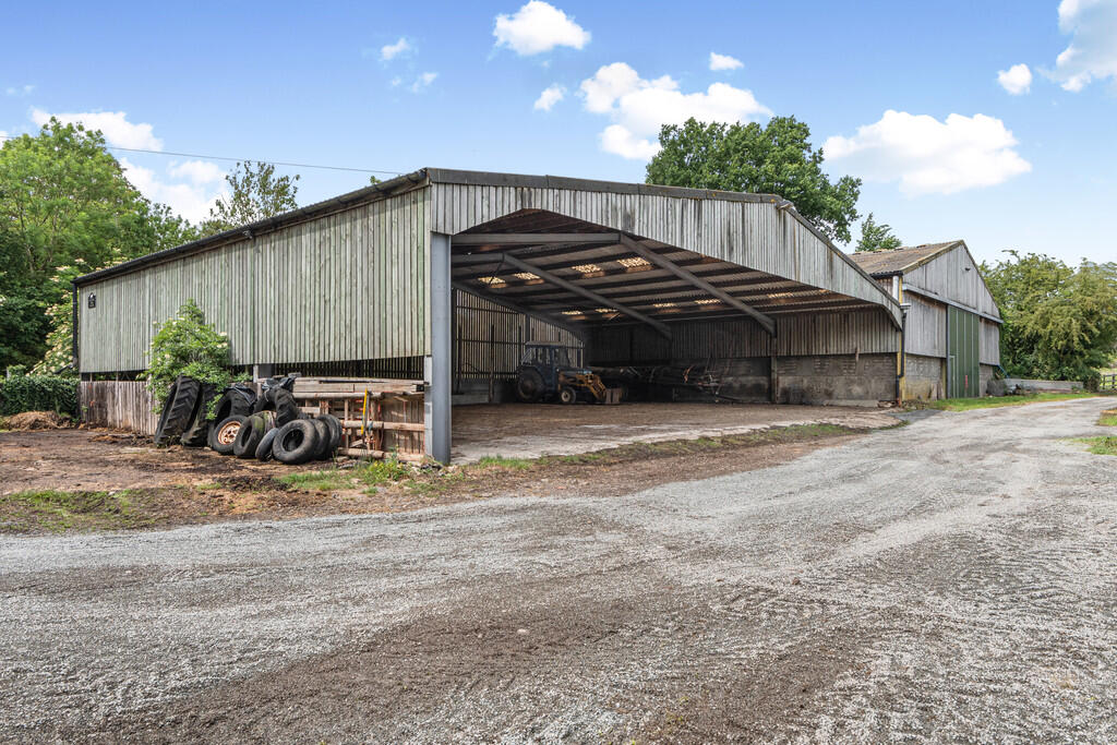 8649295-exterior3...