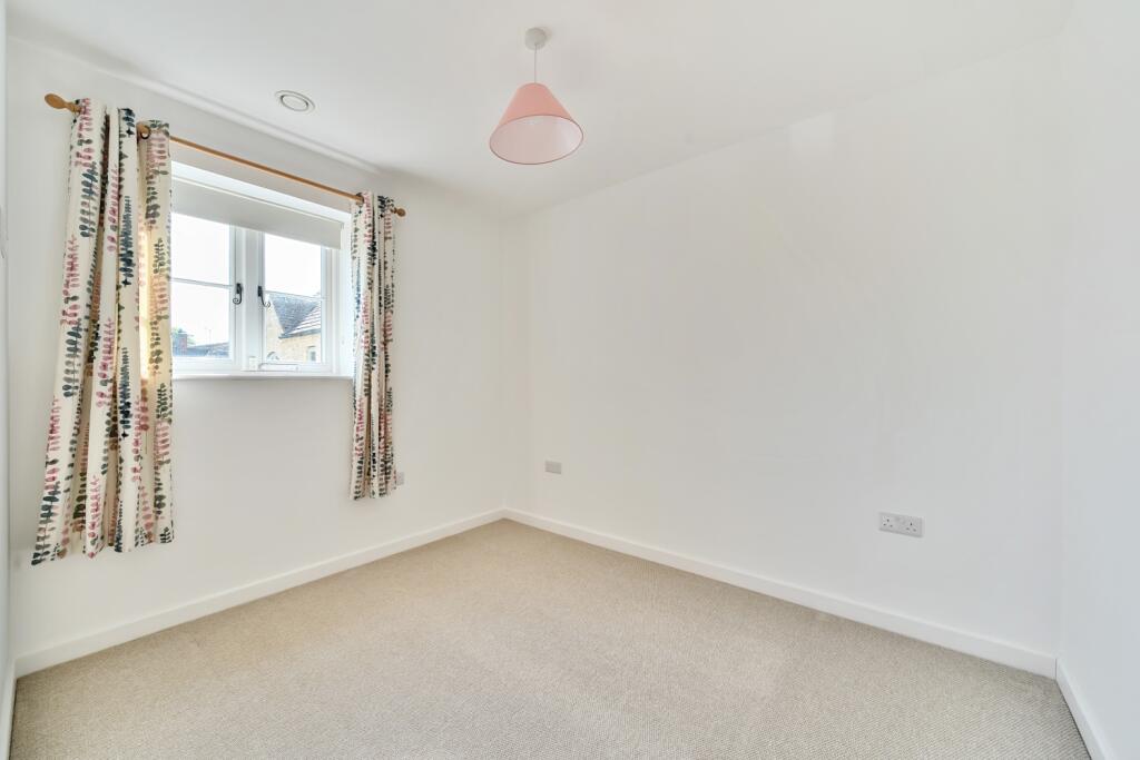 1310517-22-6852cd903db8b