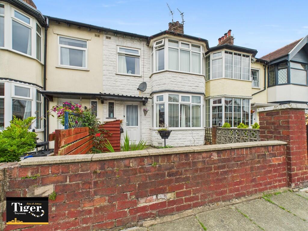 CAM02176G0-PR0627...