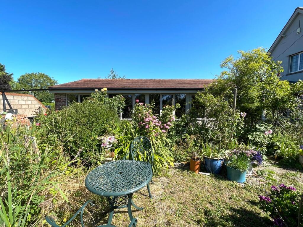 Garden Eight.JPG