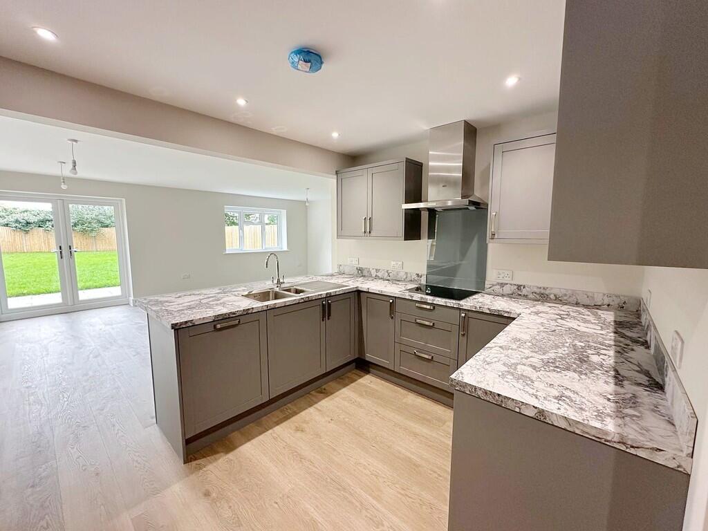 Kitchen 1