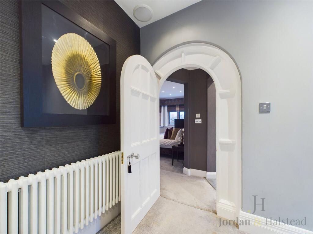 Bed One &amp; En Suite