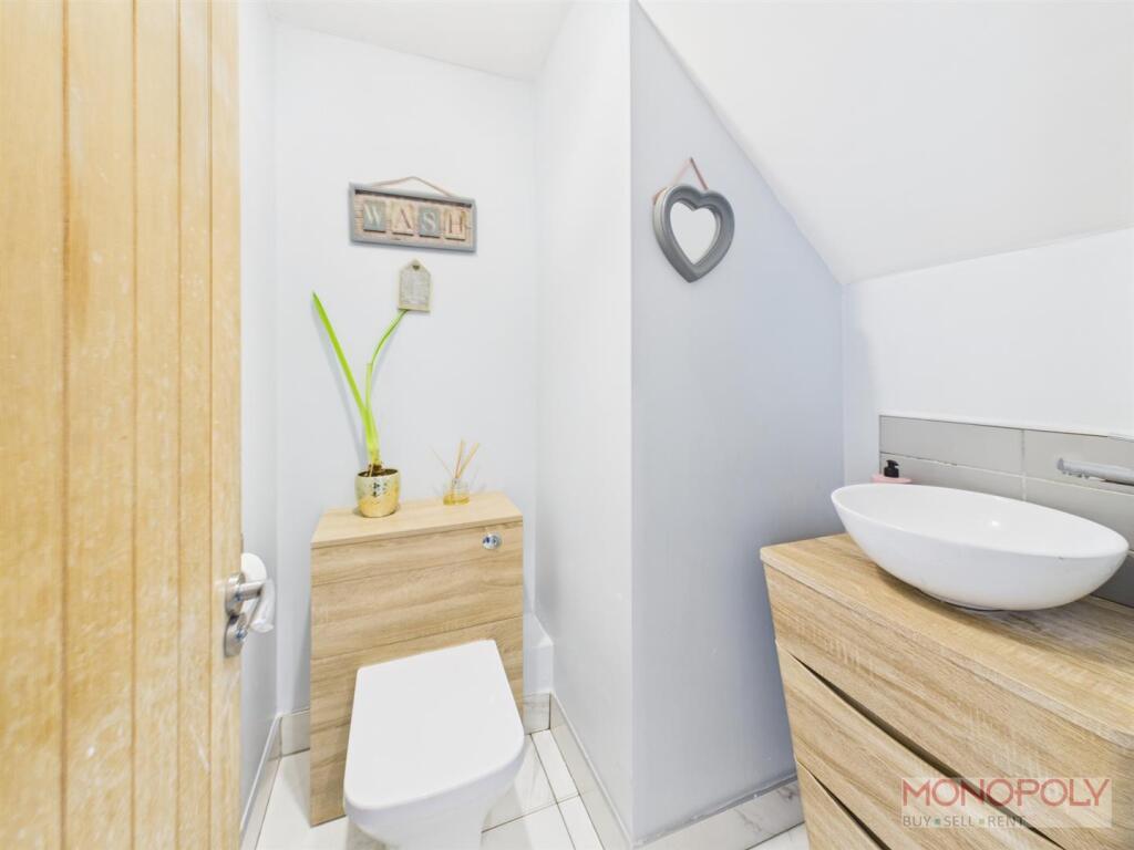DOWNSTAIRS CLOAKROOM