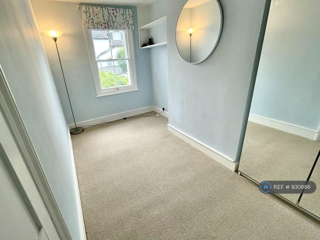 Secong Bedroom, South Facting