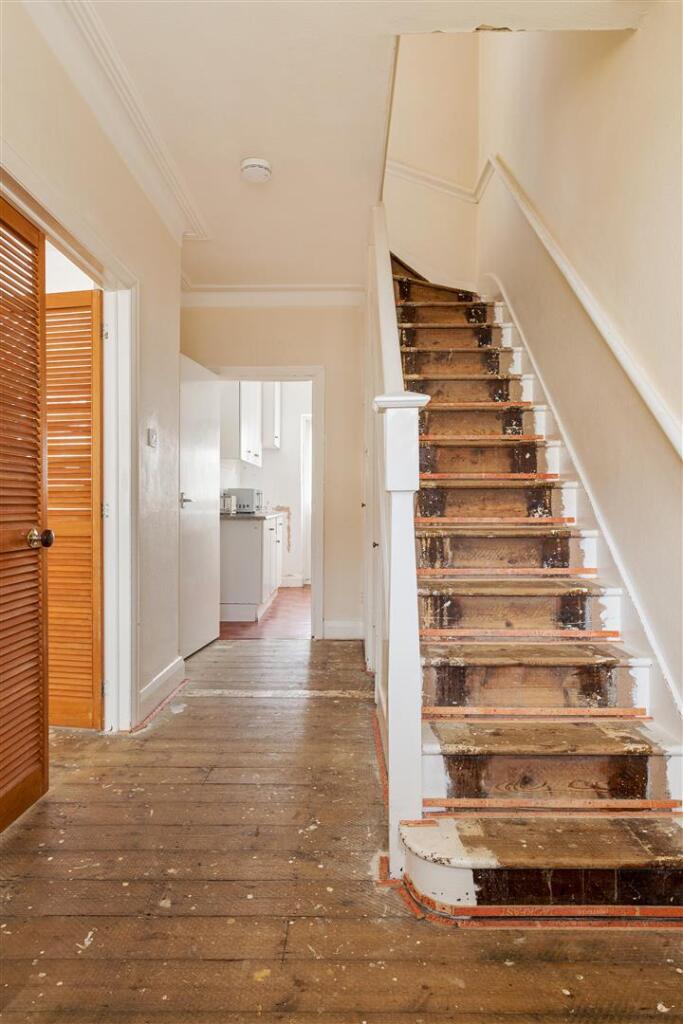 Hall Lane, E4