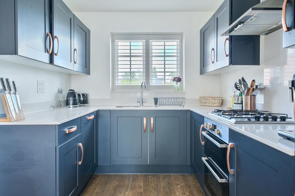 Kitchen/Dining Room (2)