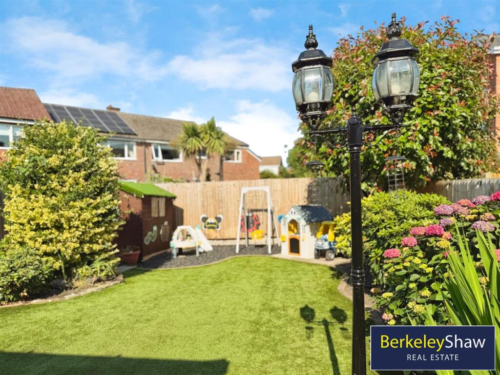 f03820f7--4C4E-96D9-BC6B2369F020-78259-000026ED7A8