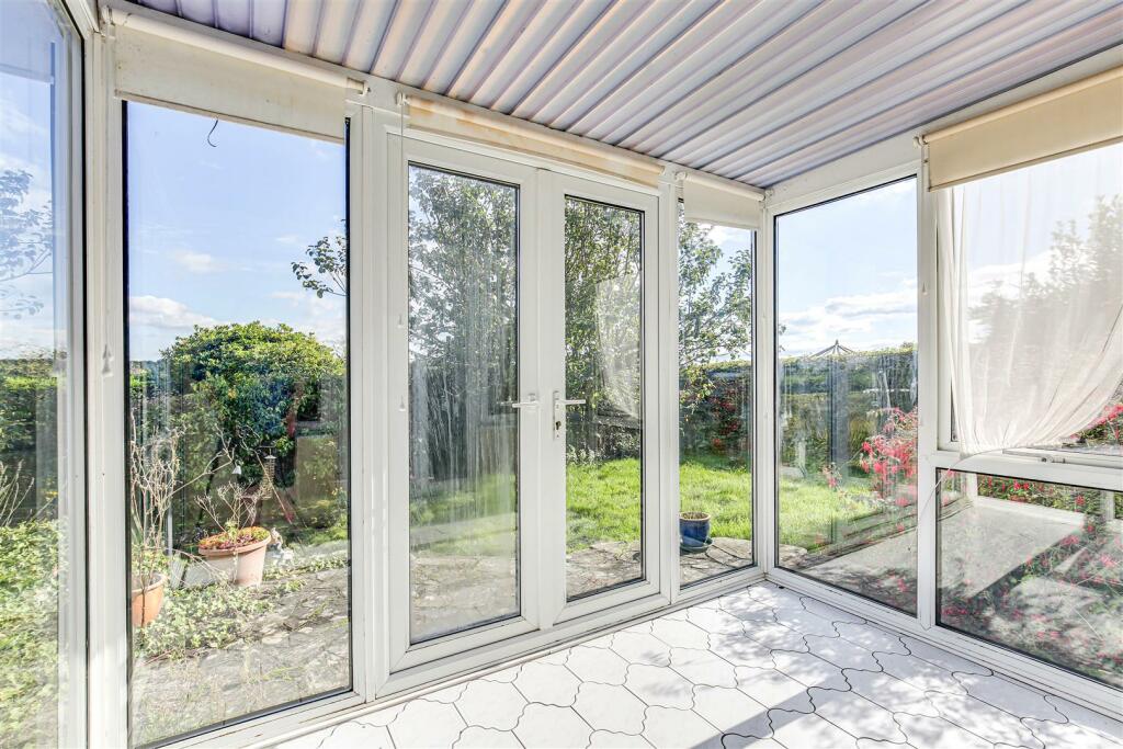 8 Conservatory.jpg