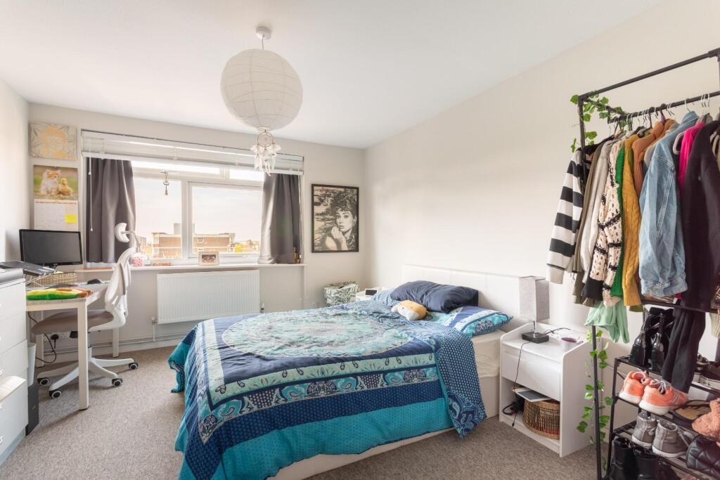 bedroom (3).jpg