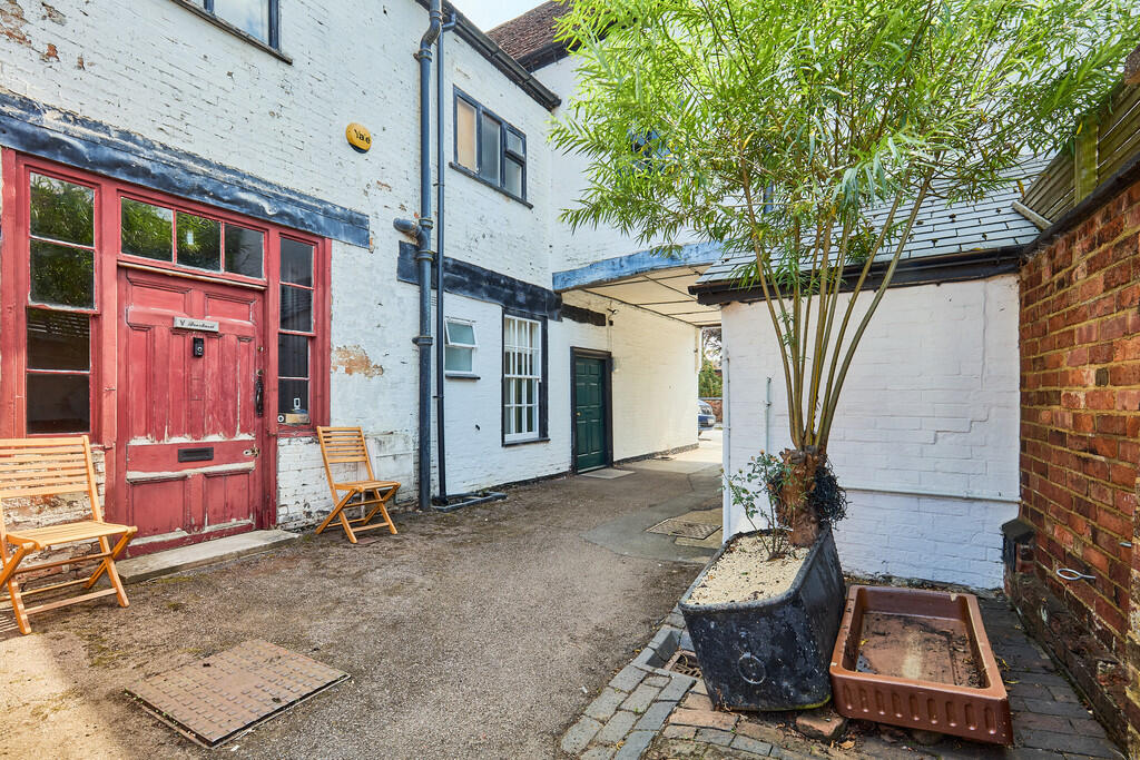 Edward Knight 202...