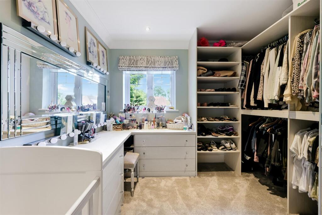 KENMORE CLOSE, 1-14.jpg