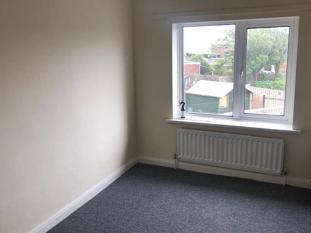 Middle bedroom3.jpg