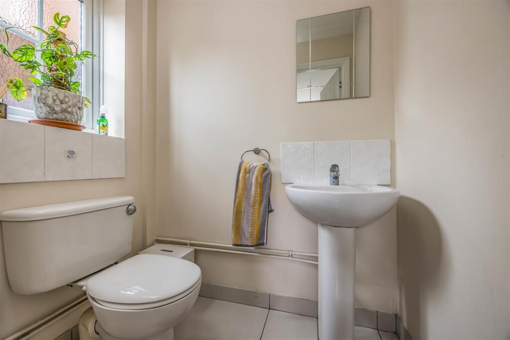 7 Pipit Close, Horndean-Small-PorticoMarketing-Nex
