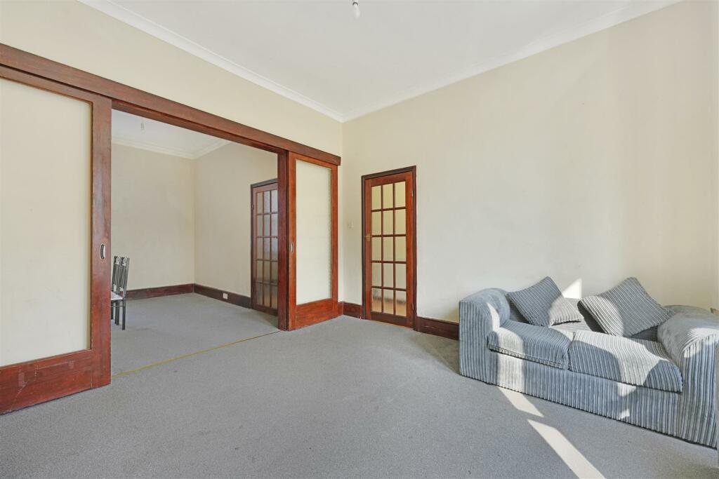 Reception Room (3).jpg