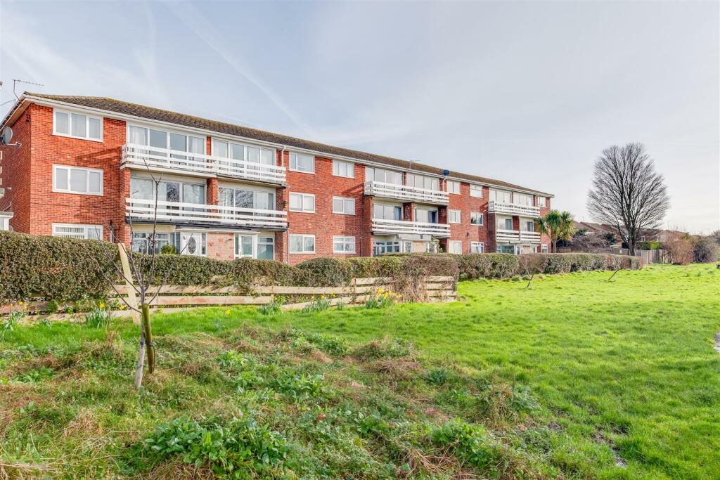 Constables Dee View Court-2-20.jpg