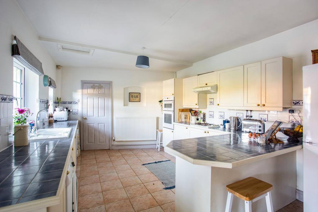 Cambridge House 309947  (10).jpg