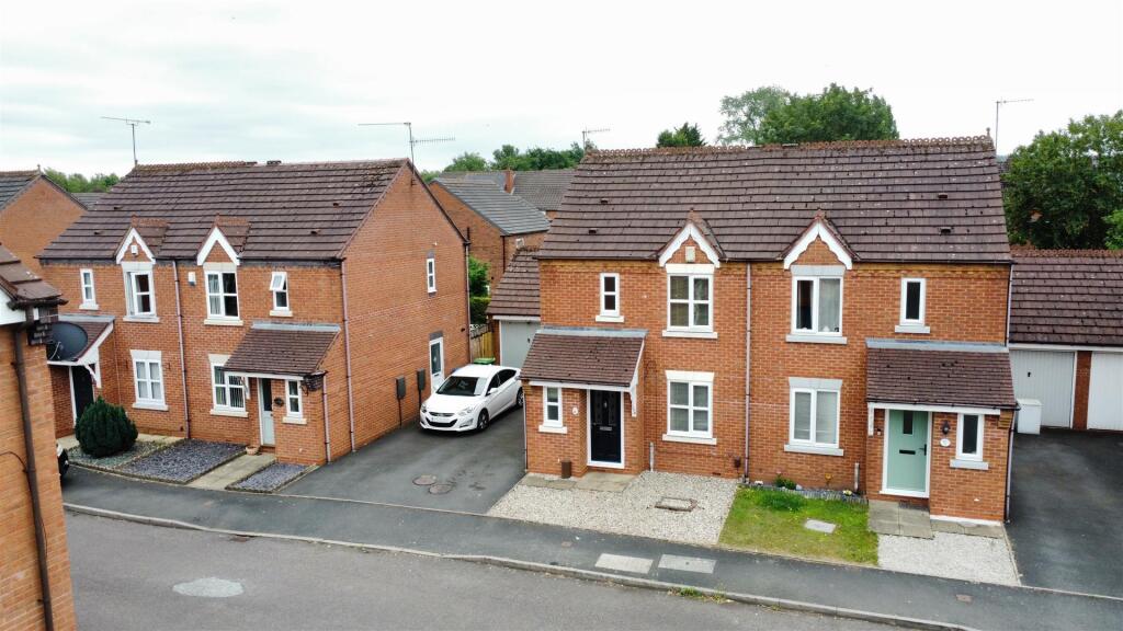 Mary MacArthur Drive Cradley Heath 1.jpg