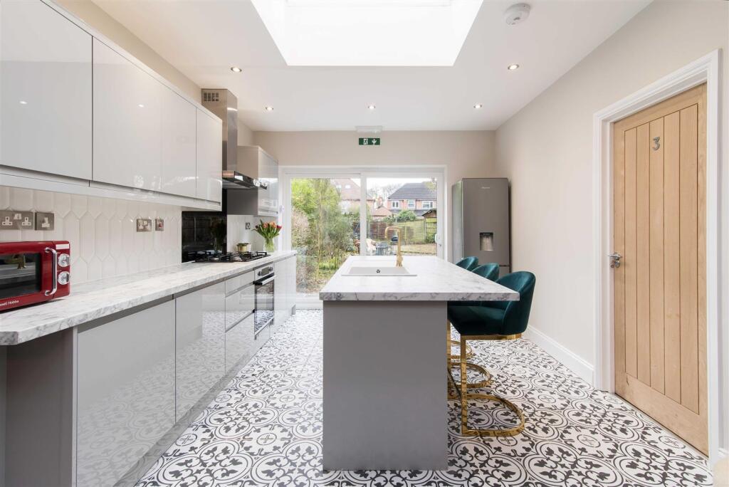 205 derby rd low res (7 of 79).jpg