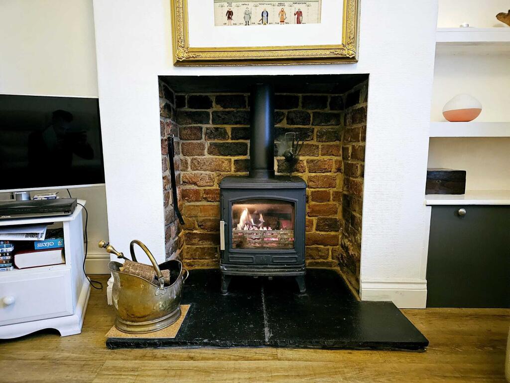 93301108-0a7f-4c20-a1e9-0a4dad75c526