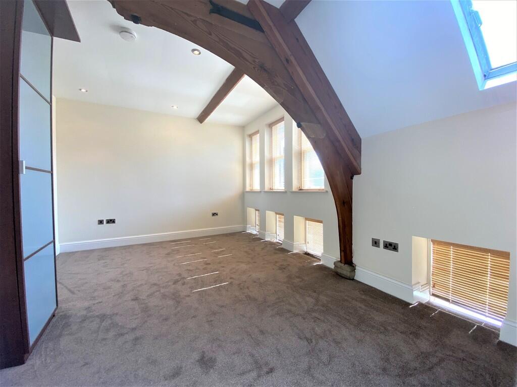 8 Rodley HAll IMG...
