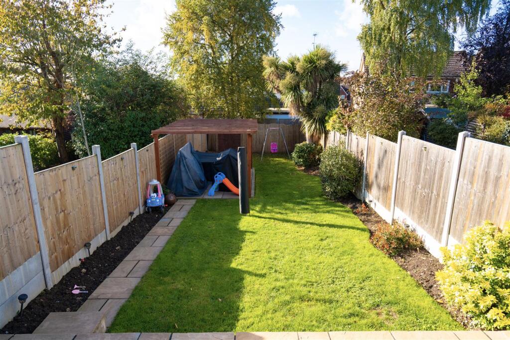 GARDEN.jpg