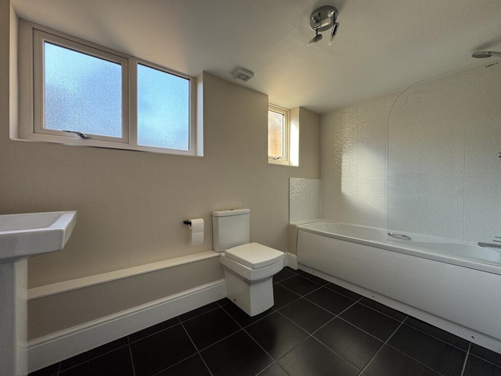 Bath/WC